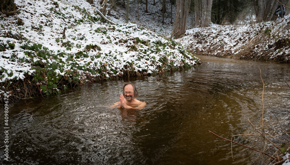 Eisbaden im Waldviertel Eisbaden im Waldviertel