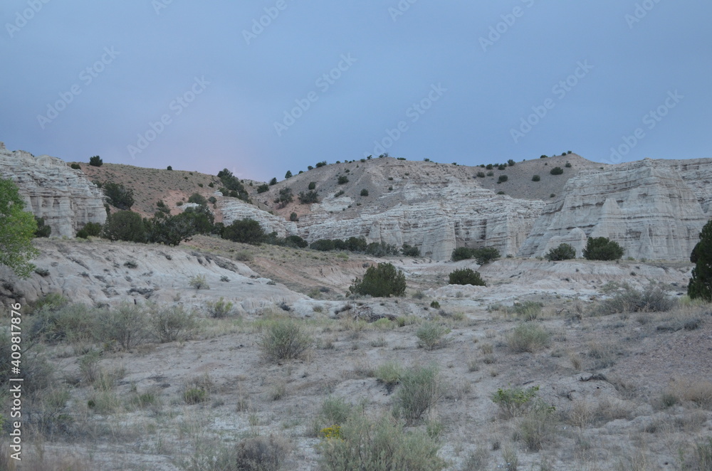 White hills in New Mexico (rolling)