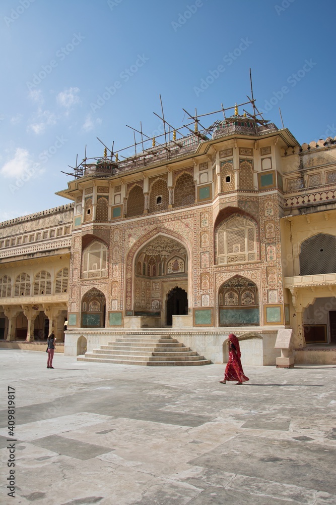 Obraz premium Ornate facade of a building inside the Amber Fort. Amer, India.