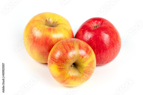 Fresh red apple on a white background. close-up