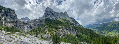 Bergpanorama beim Rosenlauigletscher