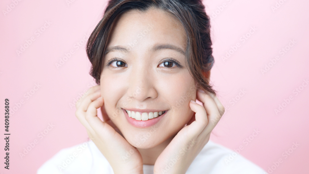 美容イメージ スキンケア ピンク背景 美容イメージ スキンケア ピンク背景