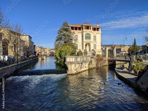 Fotografia L'isle sur la Sorgue moulin à eau, village antiquité, antiquaire, venise françai