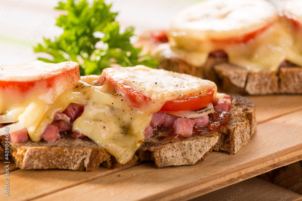 Snack mit Brot