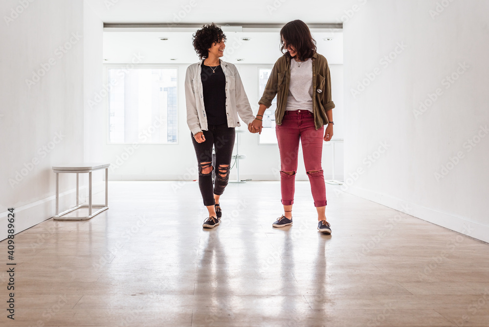 Fototapeta premium Lesbian Couple Having Romantic Moment