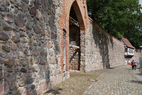 Wiekaus offen an der Stadtmauer Neubrandenburg in Mecklenburg-Vorpommern photo