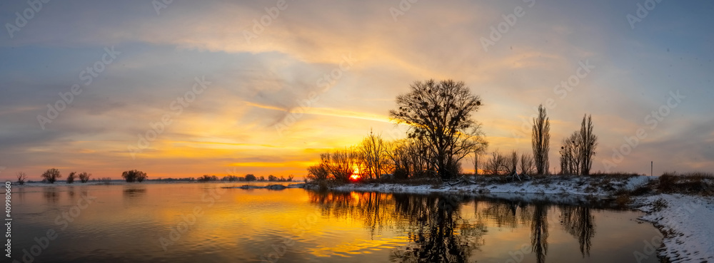 Fototapeta premium sunset over the river