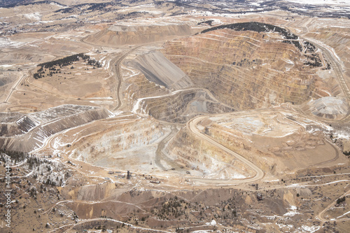 Slika na platnu Aerial view of large open pit gold mine near Cripple Creek, Colorado, USA