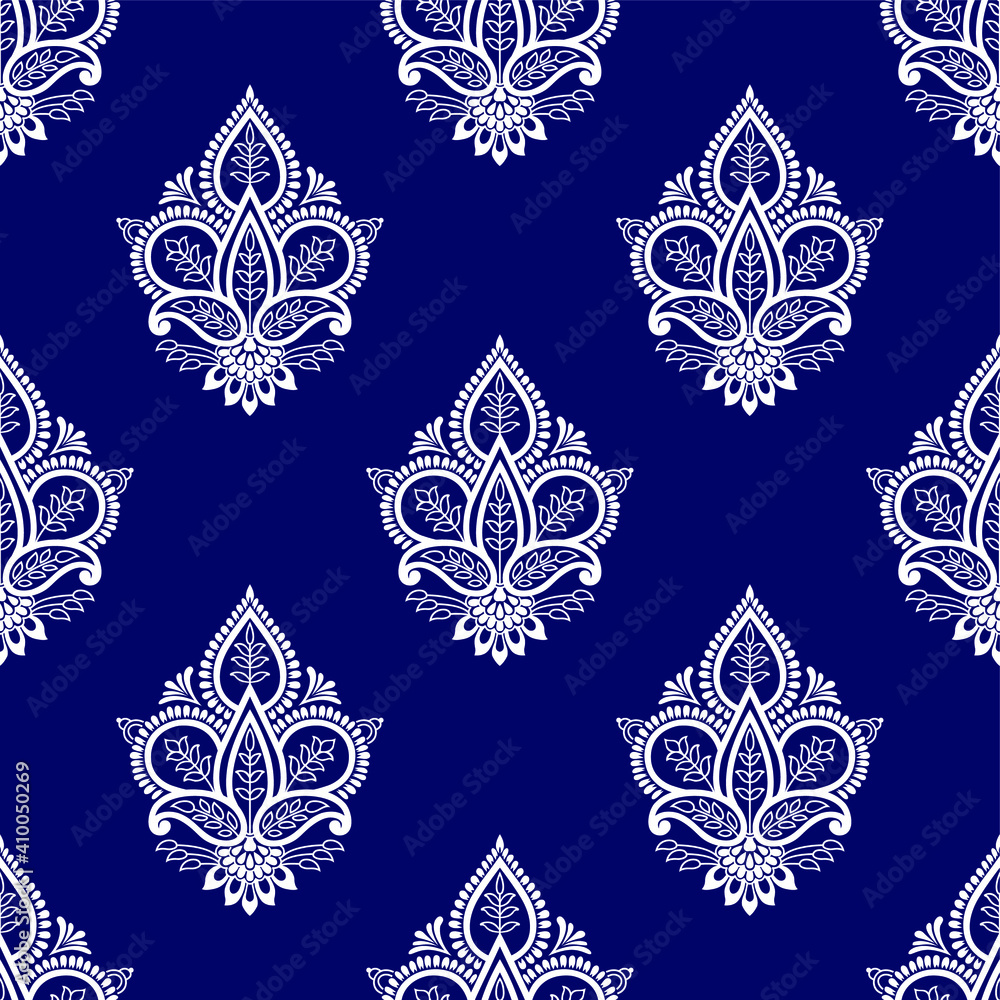 Traditional seamless Asian damask pattern
