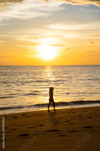 beautiful sunset at the beach in Thailand © Sunanta