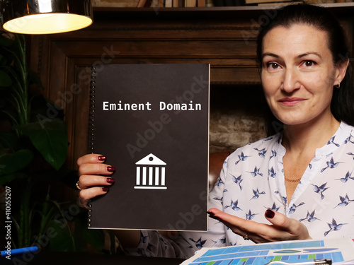 Εκτύπωση καμβά Legal concept about Eminent Domain with phrase on the sheet.