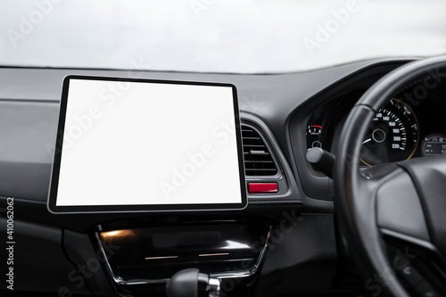Blank tablet screen in a self-driving © Rawpixel.com