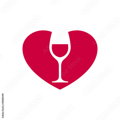 Logotipo con silueta de copa de vino dentro de corazón en color granate