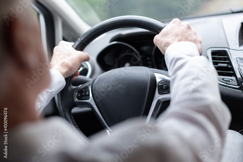 Man driving carrefully © thodonal