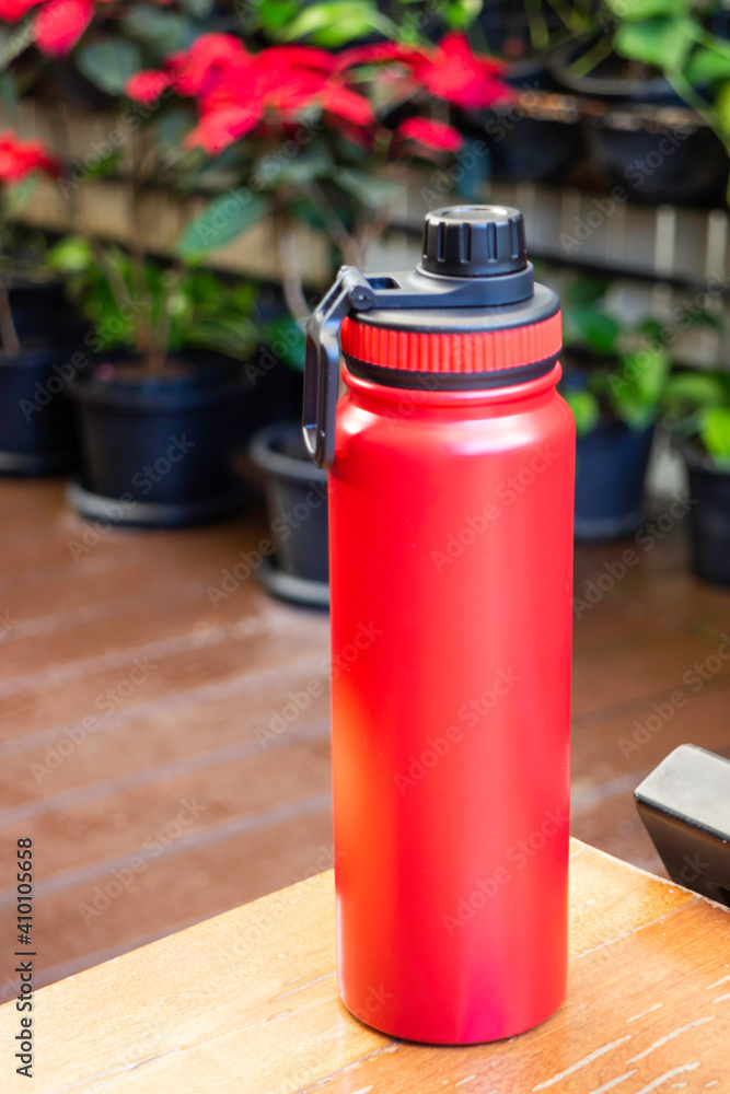 Thermos bottle for hot and cold drink