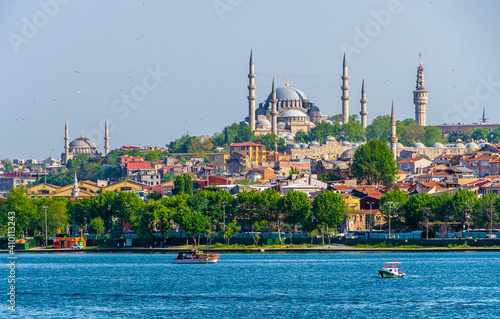 Canvas Print Suleymaniye Mosque view from Halic in Istanbul