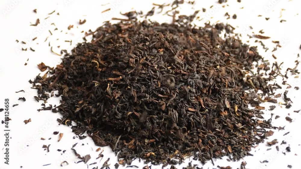 pile of black tea leaves