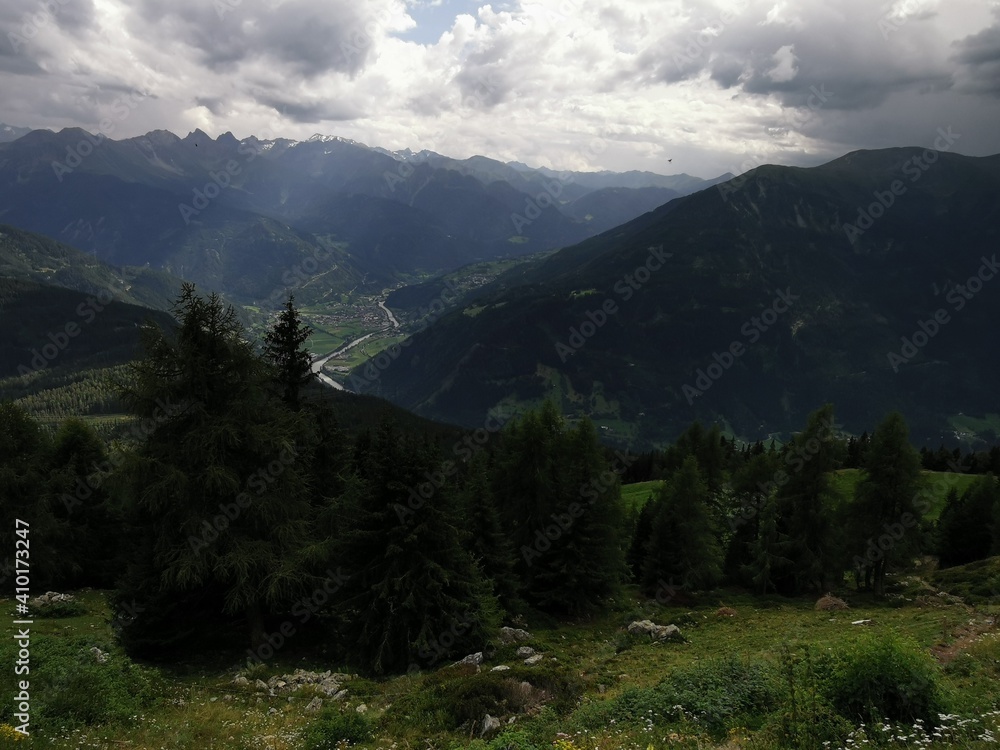 Fototapeta premium Österreich - Landeck