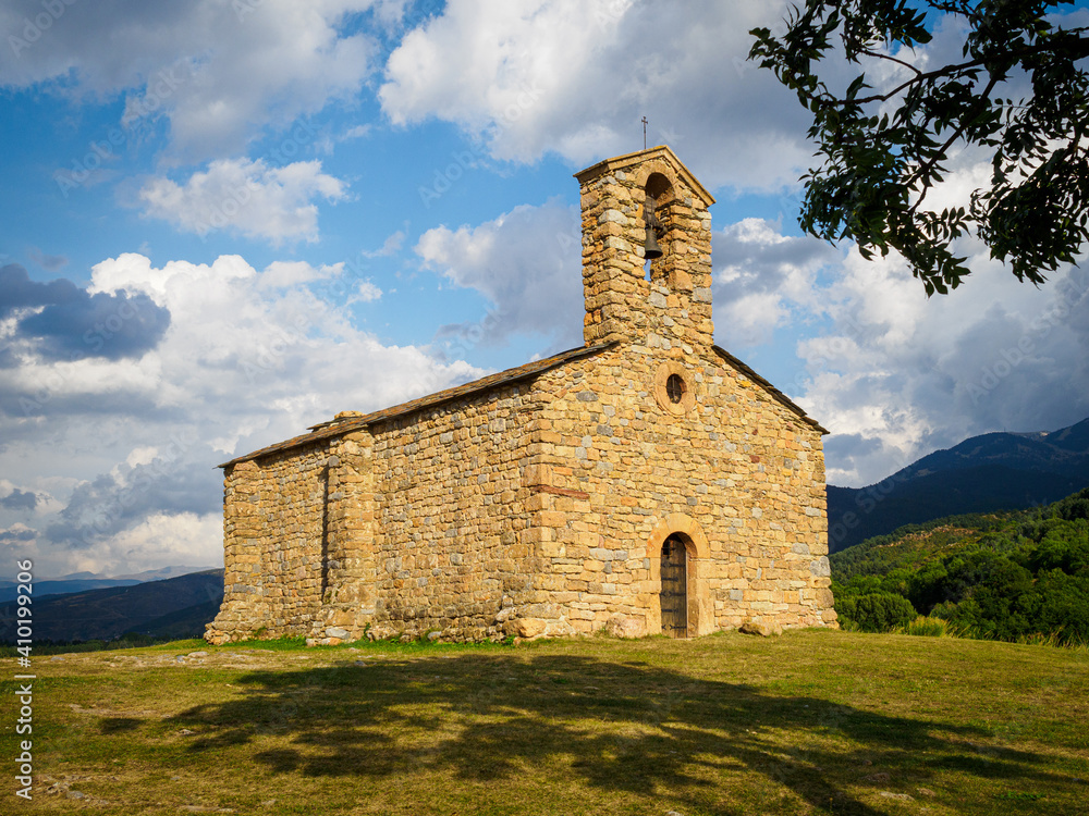 Ermita románica de Sant Salvador de Predanies