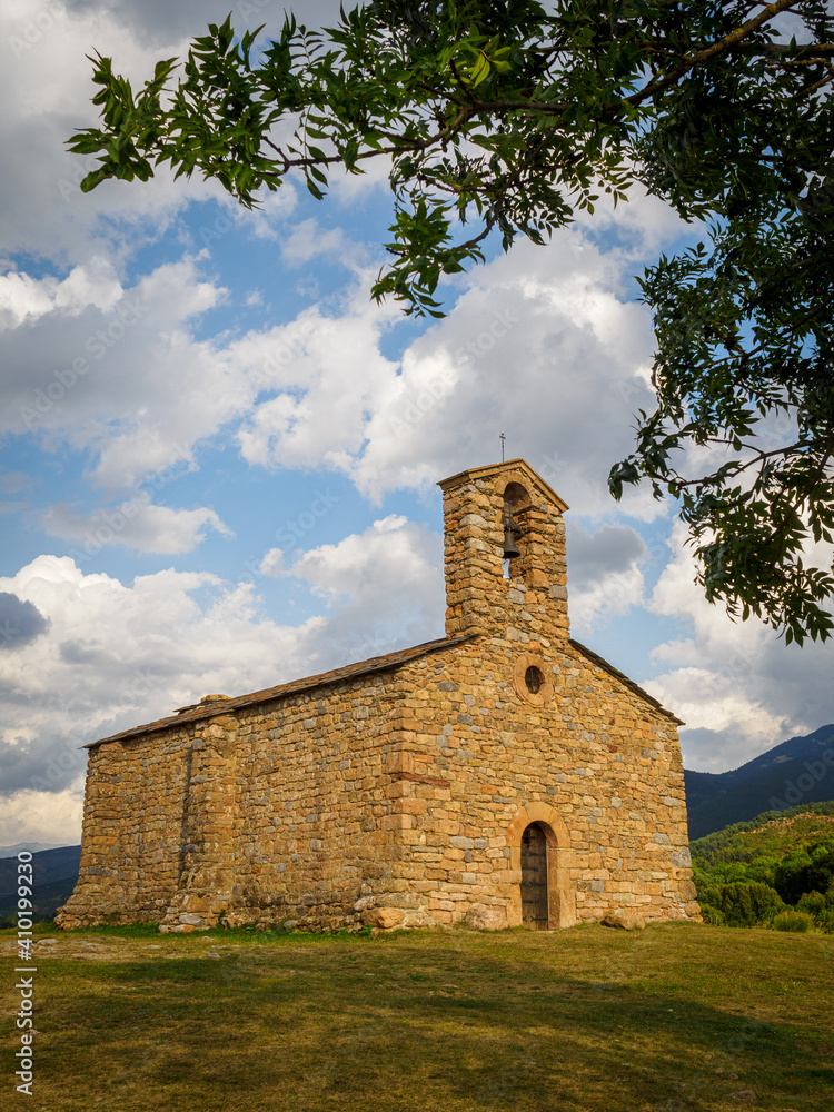 Ermita románica de Sant Salvador de Predanies