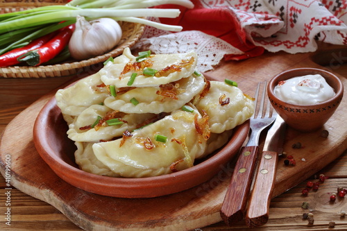 Dumplings with potatoes and sour cream