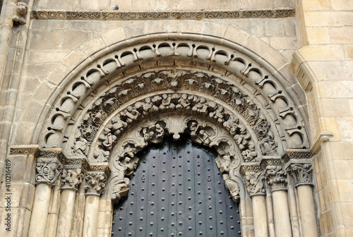 Portada sur de la Catedral de San Martín en la Plaza do Trigo de Ourense Orense Galicia España