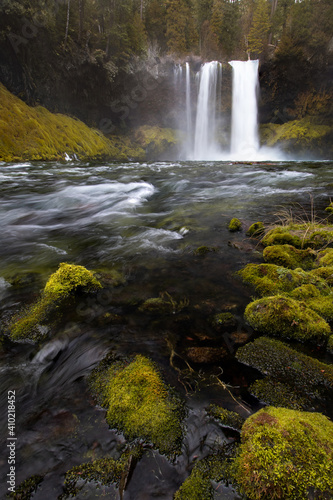 Fototapeta Naklejka Na Ścianę i Meble -  Koosah falls on Mackenzie river in the cascades in Oregon