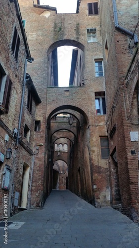 Fototapeta Naklejka Na Ścianę i Meble -  Gasse in Siena