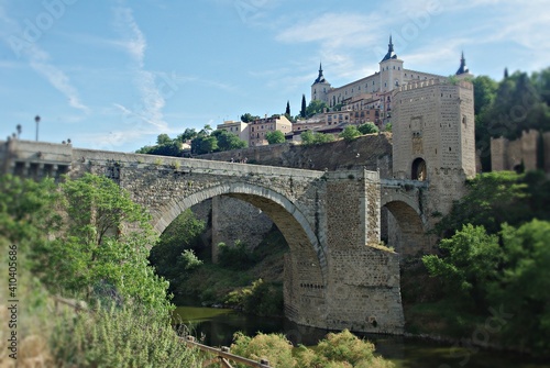 TOLEDO UNIVERSAL 2