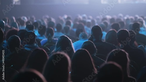 Wallpaper Mural Audience listens to the speech of the lecturer in the conference hall Torontodigital.ca