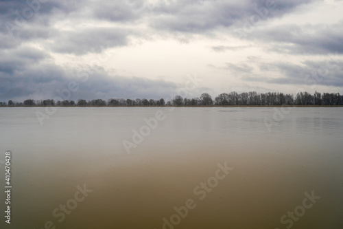 Fototapeta Naklejka Na Ścianę i Meble -  Flood on the Danube at the lock in Geisling near Regensburg in Bavaria
