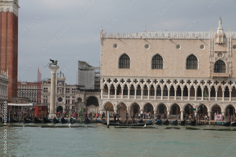 travel to Venice , Italy