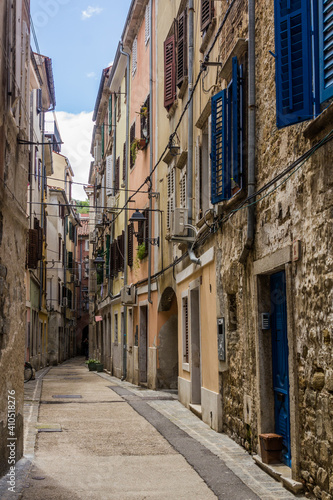 Alley in Piran town, Slovenia © Matyas Rehak