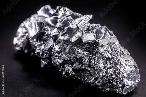 titanium metal alloy, used in industry, super resistant metal photo