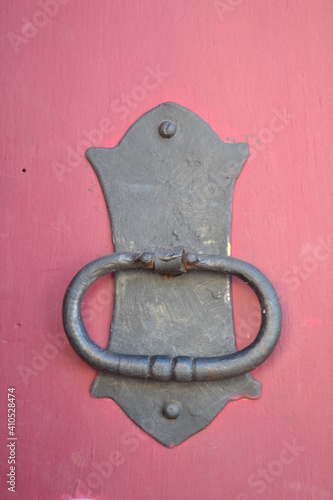 knocker