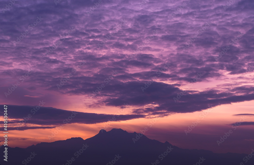 Amanecer púrpura México / Iztaccíhuatl