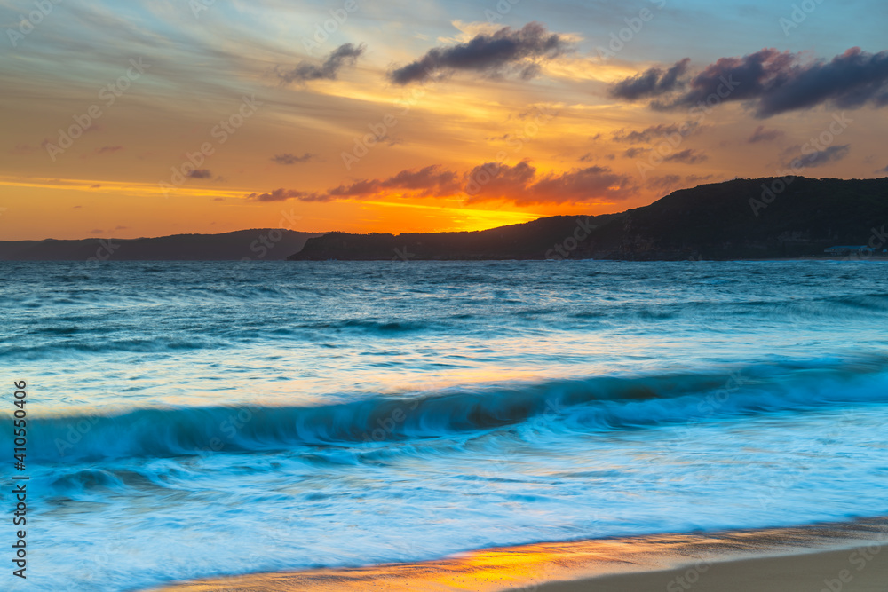 Obraz premium Sunset and clouds at the seaside
