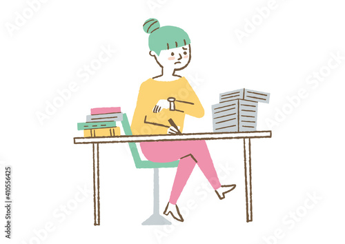 残業している女性