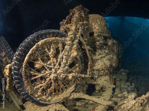 Tablou pe pânză Motorcycle wreckage in a shipwreck (Thistlegorm, Red Sea, Sharm El Sheikh, Egypt