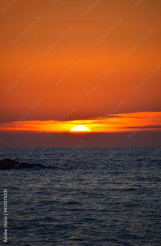 Sonnenuntergang in Isola Rossa auf Sardinien