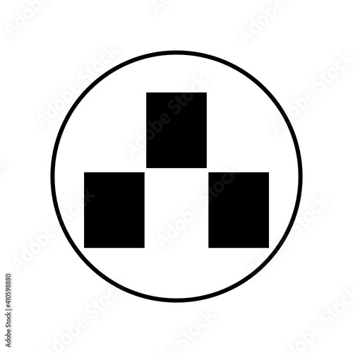 石紋・糸輪に三盛り立石（いとわにみつもりたていし）