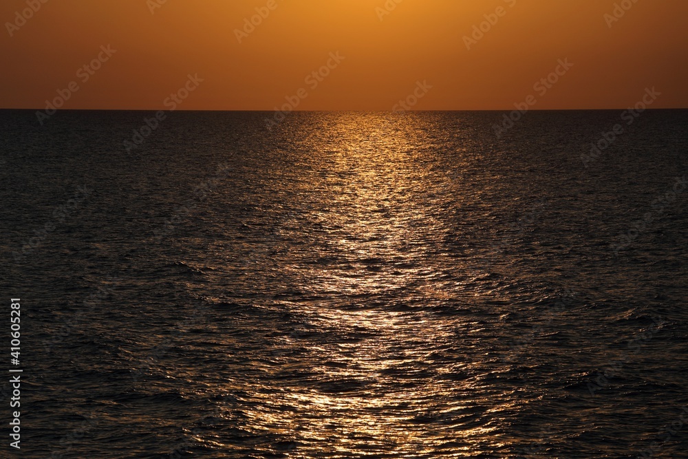 Fototapeta premium Sunset by the sea.
