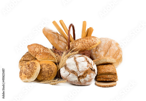 Different kinds of bread an...