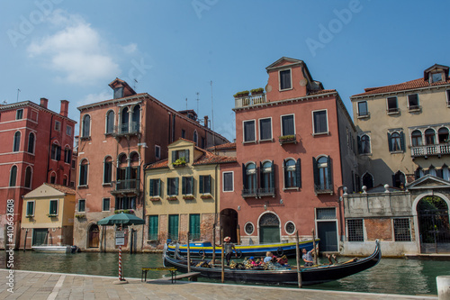 discovery of the city of Venice and its small canals and romantic alleys