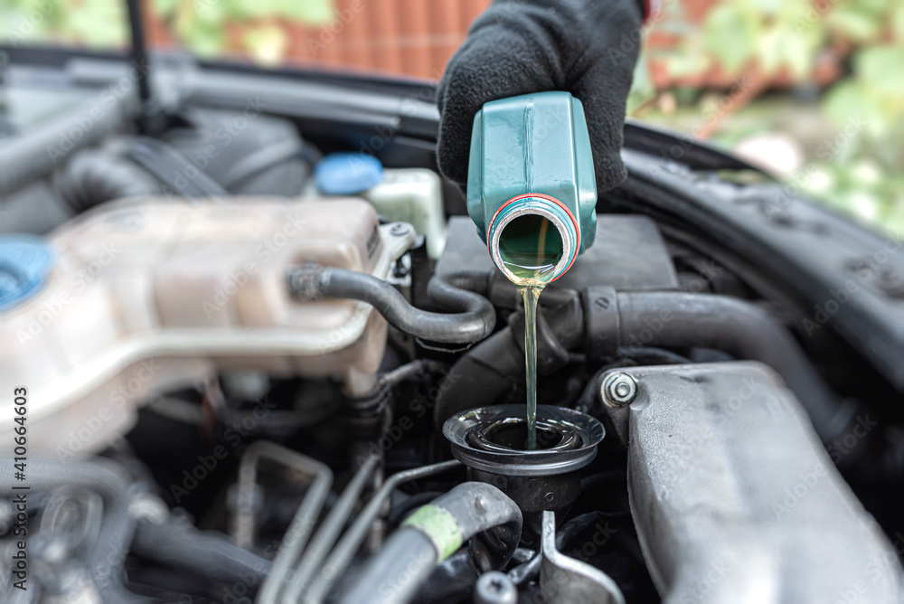 Repair of an old car. Filling engine oil. Repair of an old car. Filling engine oil.