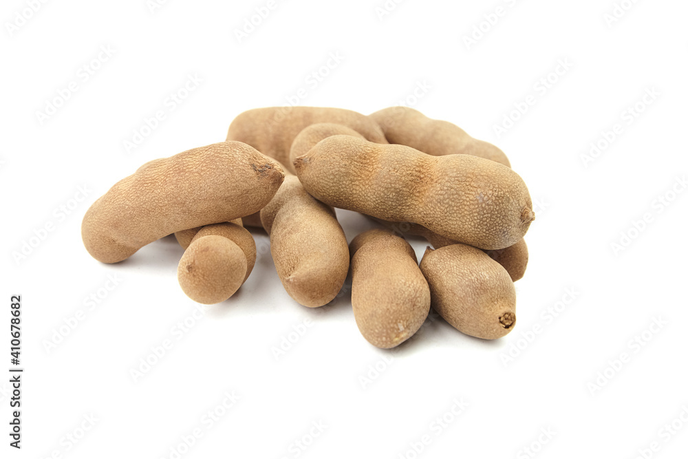 Obraz premium Tamarind fruit isolated on white background