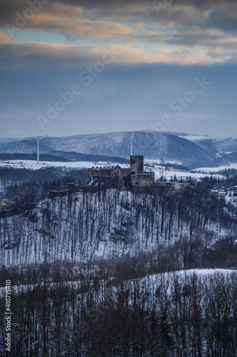 Obraz na płótnie Bolkow Castle in winter scenery, Lower Silesia, Poland w salonie