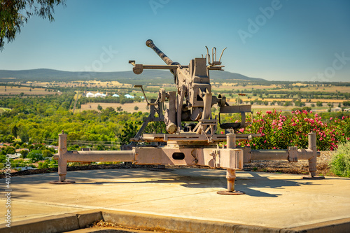 Parkes  NSW  Australia - Military gun at the Memorial Hill Lookout