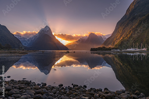 Obraz na plátně Milford Sound reflections