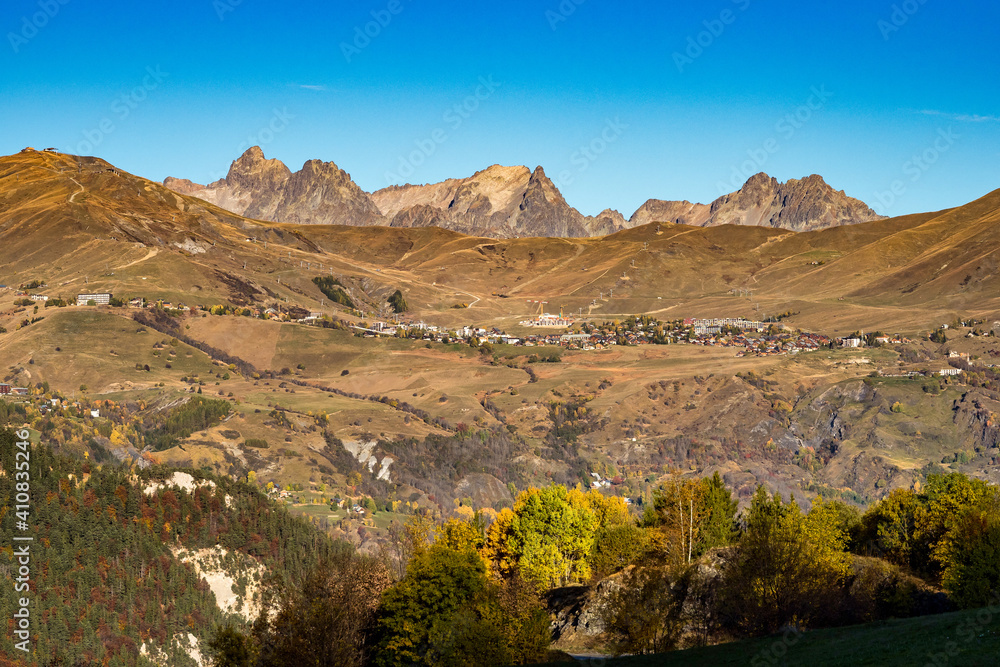 Obraz premium French countryside. Saint Jean de Maurienne: view of the heights of the Vercors and the valley Val de Drome, France